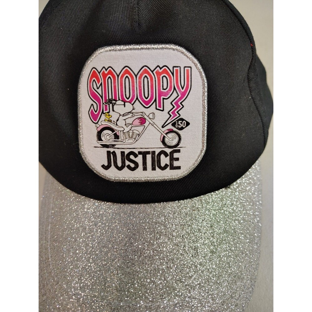 Snoopy Justice "Justice" Patch Biker Dog Hat Silver Sparkle Brim One Size - Picture 2 of 9